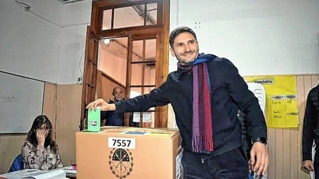 En Santa Fe ganó las Paso JxC con Maximiliano Pullaro