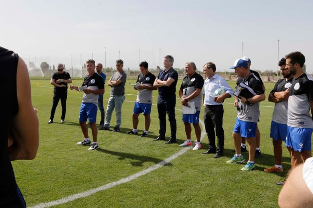Mario Sciacqua dirigió su primera práctica en Godoy Cruz