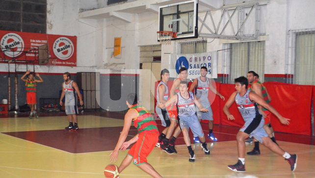 Rivadavia A y Colón (SJ) estiraron sus invictos