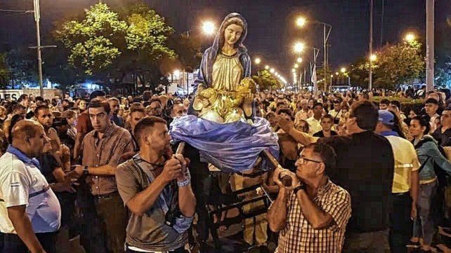 Vía Crucis: Ignacio pidió educar mejor a los hijos para superar la violencia