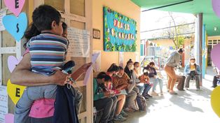 Delinean un plan para reforzar la vacunación de niños antes de las clases.