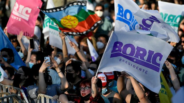 Kast admitió la derrota y el izquierdista Boric es el nuevo presidente de Chile
