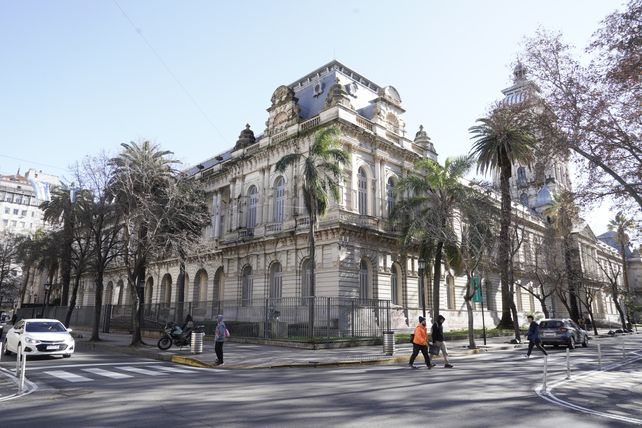 La Facultad de Derecho, escenario del inicio del debate por la autonomía municipal.