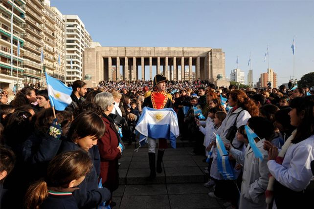 Alumnos de 4º grado de las cinco regiones prometerán Lealtad a la Bandera