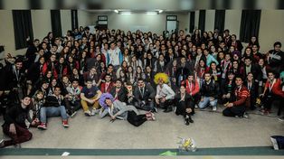 Los jóvenes debatieron sobre el uso solidario de las tecnologías