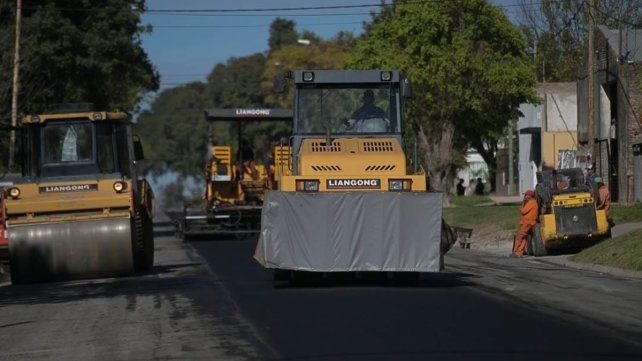 Avanzan las obras de repavimentación en la zona oeste de Paraná