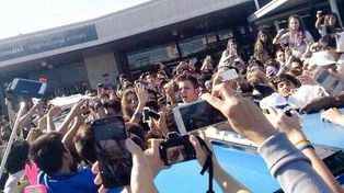 Una estrella de YouTube llegó a Argentina y los fans enloquecieron