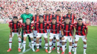Patronato juega en Tucumán.
