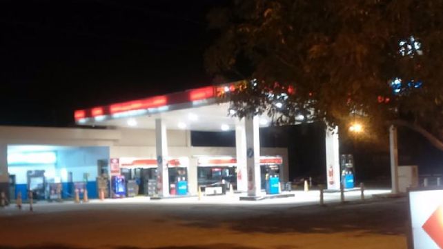 Fue mamá en un baño de una estación de servicio en Suardi