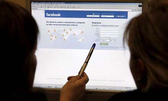 Europa quiere frenar el tr&aacute;fico de datos personales por las redes sociales