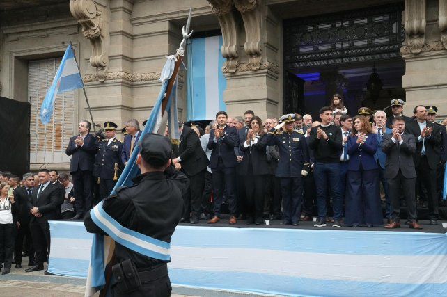 Pullaro en el acto por el 25 de Mayo: La igualdad sólo es posible con un país verdaderamente federal.