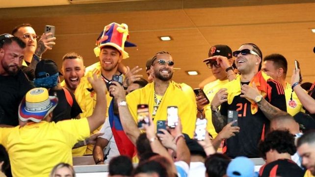 Maluma se cruzó con hinchas argentinos en la final de la Copa América luego de la consagración de la Selección argentina
