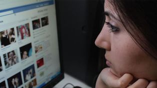 El uso excesivo de las redes puede crear depresión en los chicos