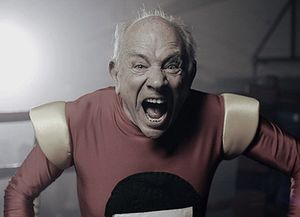 Norman Briski entrará al récord Guinnes por ser papá de mellizas a los 77 años