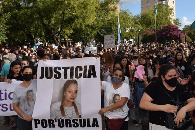 Vecinos de Rojas marcharon este martes para pedir Justicia por Úrsula Bahillo