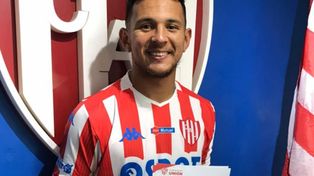 Unión rubricó el acuerdo con tres jóvenes de sus canteras.&nbsp;
