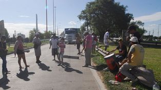 Los pescadores levantaron el corte en la Ruta 168