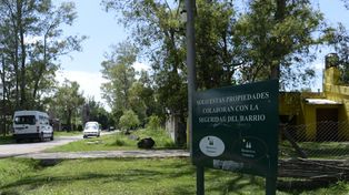 Rosario: vecinos de barrio Tango cavaron un zanjón para evitar el ingreso de delincuentes