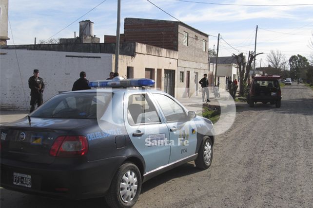 Cayeron dos vendedores barriales de drogas en barrio Villa Hipódromo de Santa Fe