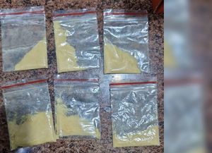 Allanamientos por una balacera revelaron las primeras dosis de la droga del miedo en Rosario