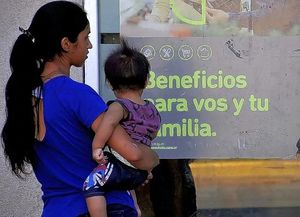 Aumenta la AUH y las jubilaciones: cuánto cobrarán en marzo