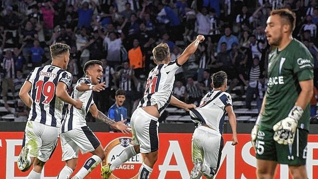 Talleres debutó con un triunfo ante Universidad Católica