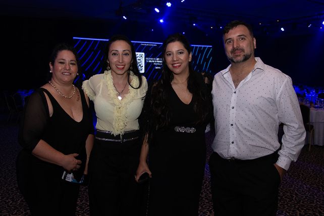 María Cecilia Torres, Silvina Bahamonde, Judith Núñez y Cristian Acosta  