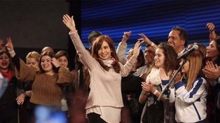 Cristina dijo que ganó las elecciones y que el recuento fue un bochorno