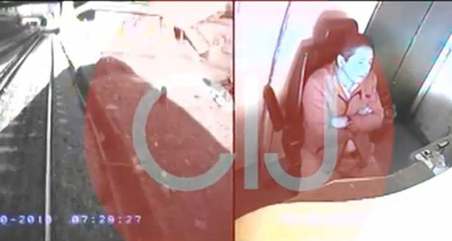 Se conocieron nuevas imágenes del accidente ferroviario del tren Sarmiento en la estación Once.
