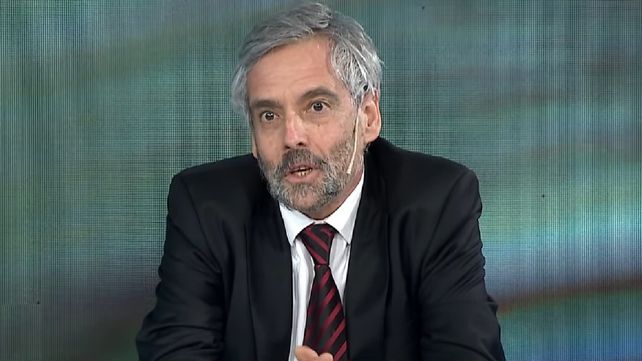 Carrera desmintió a Sturzenegger a través de twitter.
