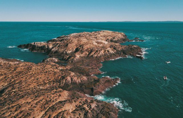 En Patagnoia Azul la bajante del mar transforma la costa de Chubut dos veces al día.