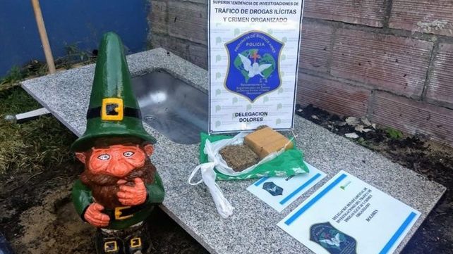 Detuvieron a una banda que traficaba droga en enanos de jardín