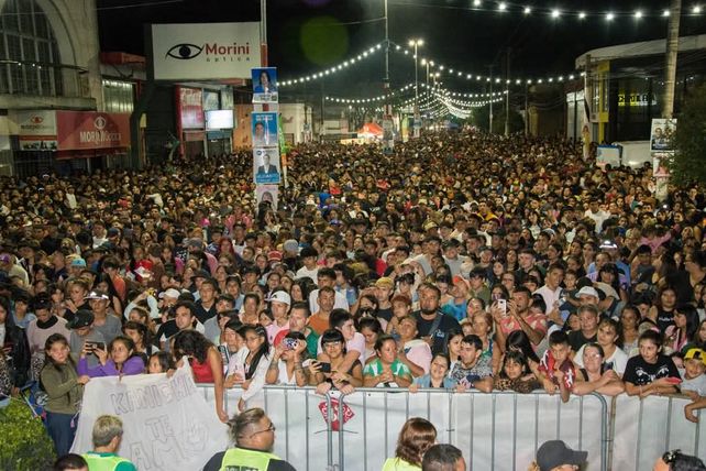Villa Gobernador Gálvez convocó a la región para celebrar su 137° aniversario