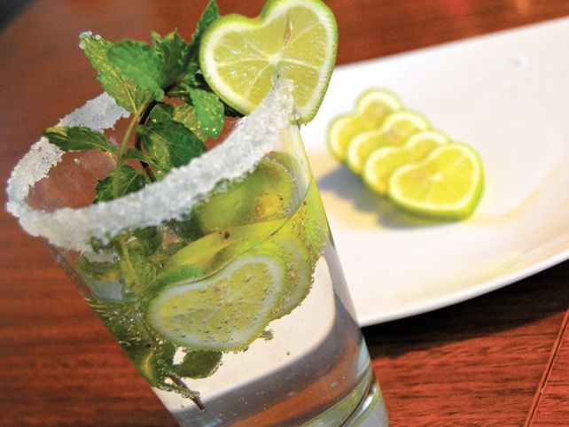 Verduras y frutas con ingeniosas formas para cocina gourmet