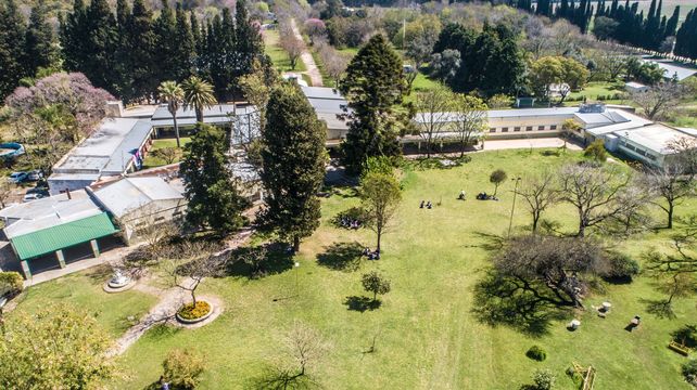 Escuela Granja de la UNL