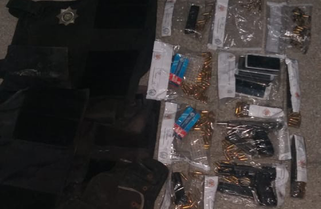 Secuestraron un arsenal de armas y balas de guerra en Rosario