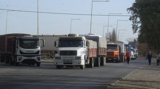 Las rutas provincial 91 y nacional 11, dos carreteras claves en el ingreso a los puertos.