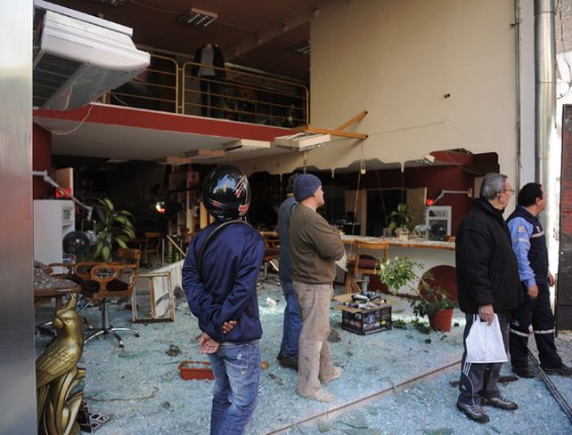 Impactantes imágenes de la terrible explosión del edificio en Rosario