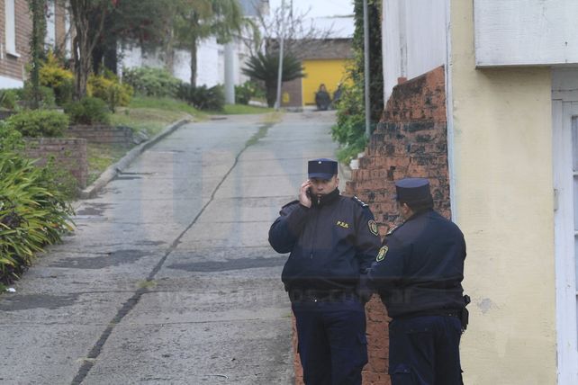 Se vivieron momentos de tensión en Paraná: un hombre amenazó con quitarse la vida dentro de su vivienda