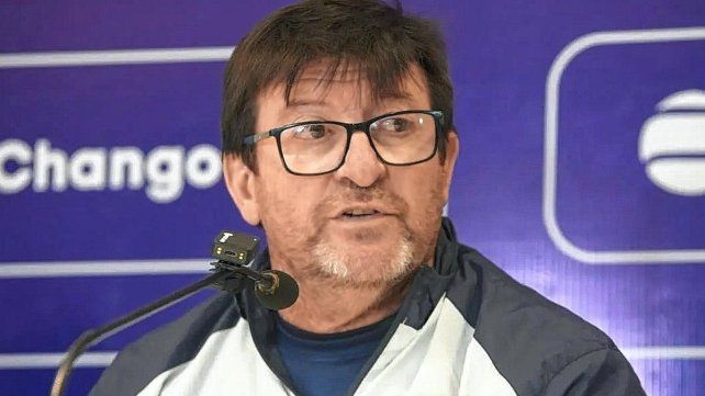 Alfredo Berti puso en marcha un nuevo ciclo como DT de Independiente Rivadavia.