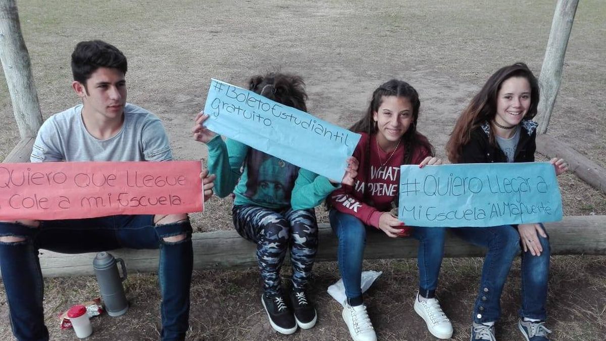 Por altos costos de pasajes, alumnos de la escuela Almafuerte no van a  clases