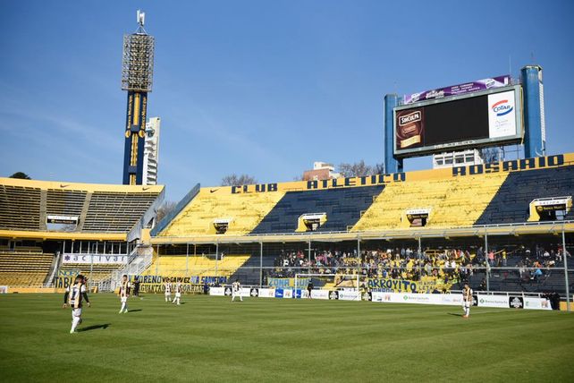 Con autoridad, Central goleó a Alianza Sport 4 a 0 y se metió en los cuartos de la Copa Santa Fe