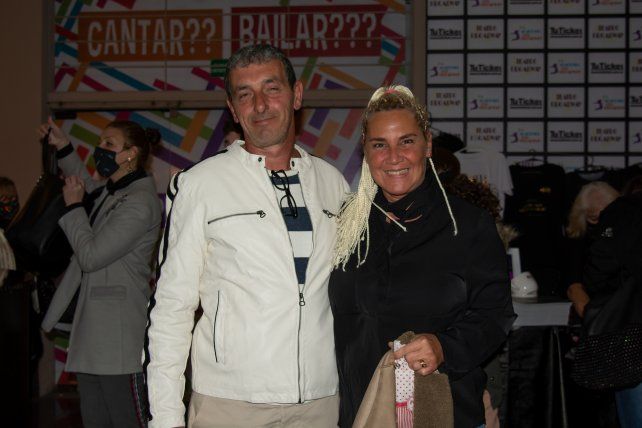 Gustavo Yabar y, Alejandra Previale
