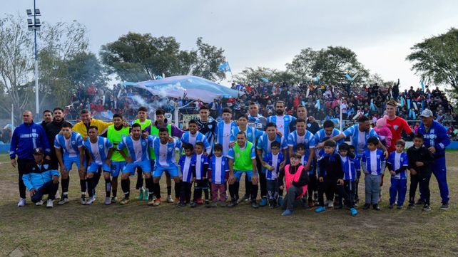 El Prócer de fiesta. El equipo de San Martín de Puerto