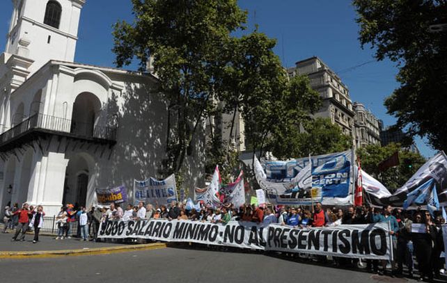 El gobierno convocó a paritaria nacional docente el próximo jueves en Trabajo