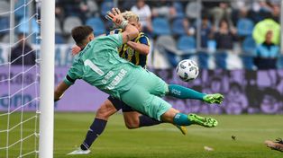 Central llegó una sola vez en el primer tiempo y marcó le gol mediante Cervera.