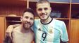 mauro icardi se rindio ante messi y publico una foto que refleja plena admiracion mauro icardi se rindio ante messi y publico una foto que refleja plena admiracion