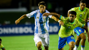 Valentino Acuña jugó con la selección argentina el Mundial sub-17 y este año el Sudamericano sub-20.&nbsp;