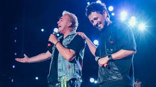 Cristian Castro estuvo en Jesús María para cantar con La Konga pero el clima hizo que se suspendiera el show.