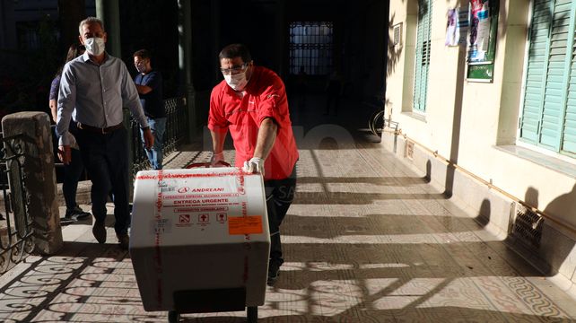 Llegaron otras 12.000 dosis de vacunas Sputnik V a la ciudad de Santa Fe